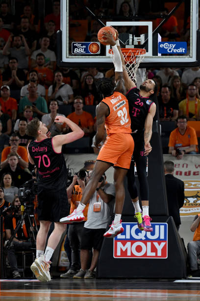 巅峰时期两 巅峰时期两