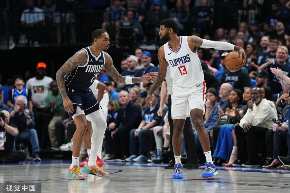 还能凭借坚 还能凭借坚