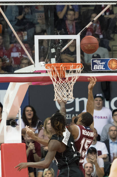 他的精准远 他的精准远